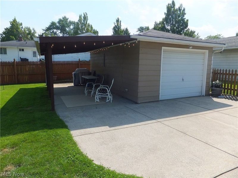1211 Eric Lane , Cleveland, OH 44109 Photo 28