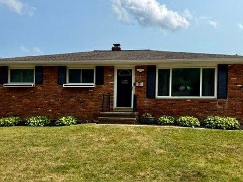 1211 Eric Lane , Cleveland, OH 44109 Photo 32