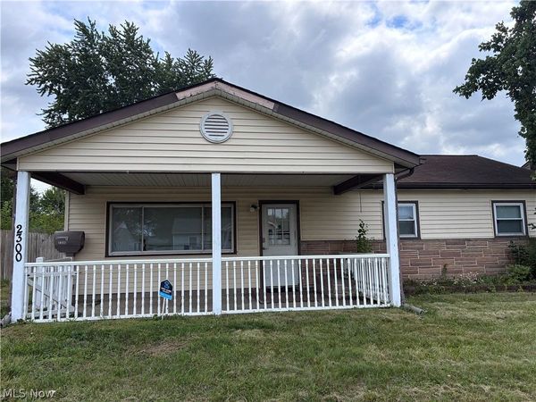 2300 Midway Avenue NE, Canton, OH 44705