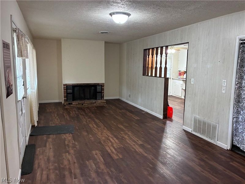 2300 Midway Avenue NE, Canton, OH 44705 Photo 2
