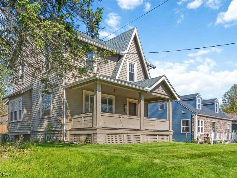 330 N Hawkins Avenue, Akron, OH 44313 Photo 2