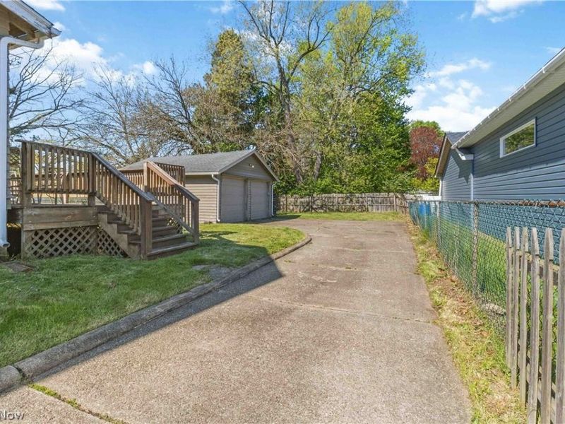 330 N Hawkins Avenue, Akron, OH 44313 Photo 28