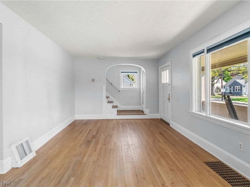 330 N Hawkins Avenue, Akron, OH 44313 Photo 9