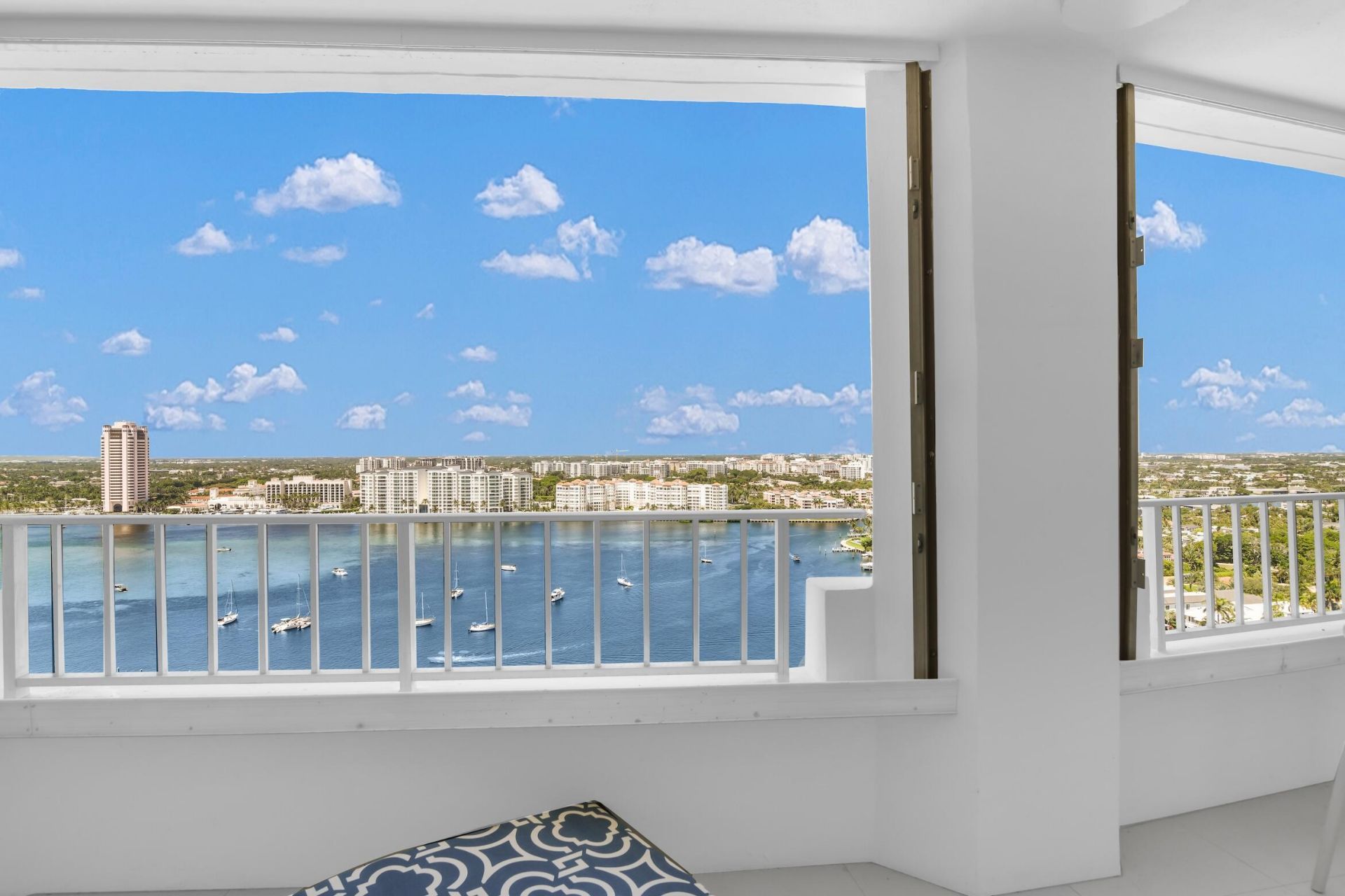 500 S Ocean Boulevard, Unit 2209, Boca Raton, FL 33432 Photo