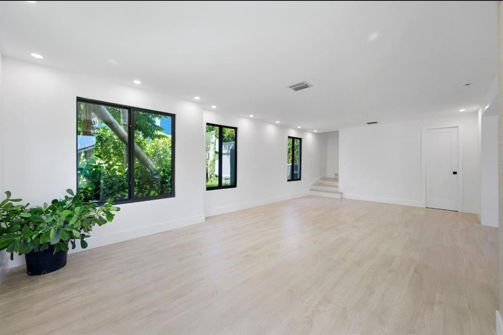 823 33rd Street, West Palm Beach, FL 33407 Photo