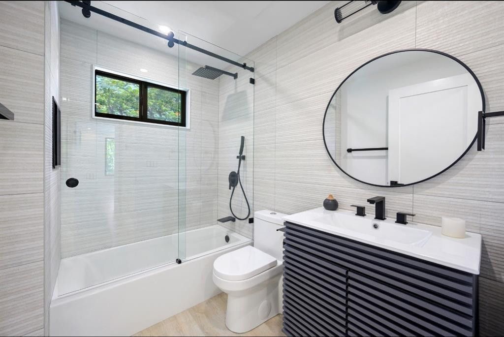 823 33rd Street, West Palm Beach, FL 33407 Photo