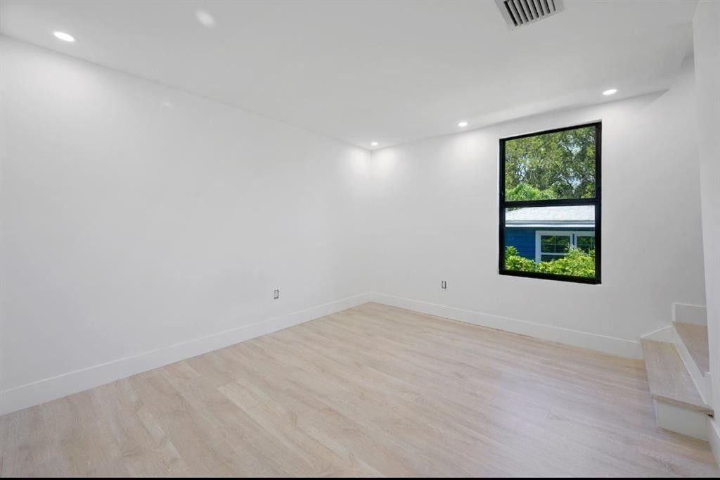 823 33rd Street, West Palm Beach, FL 33407 Photo