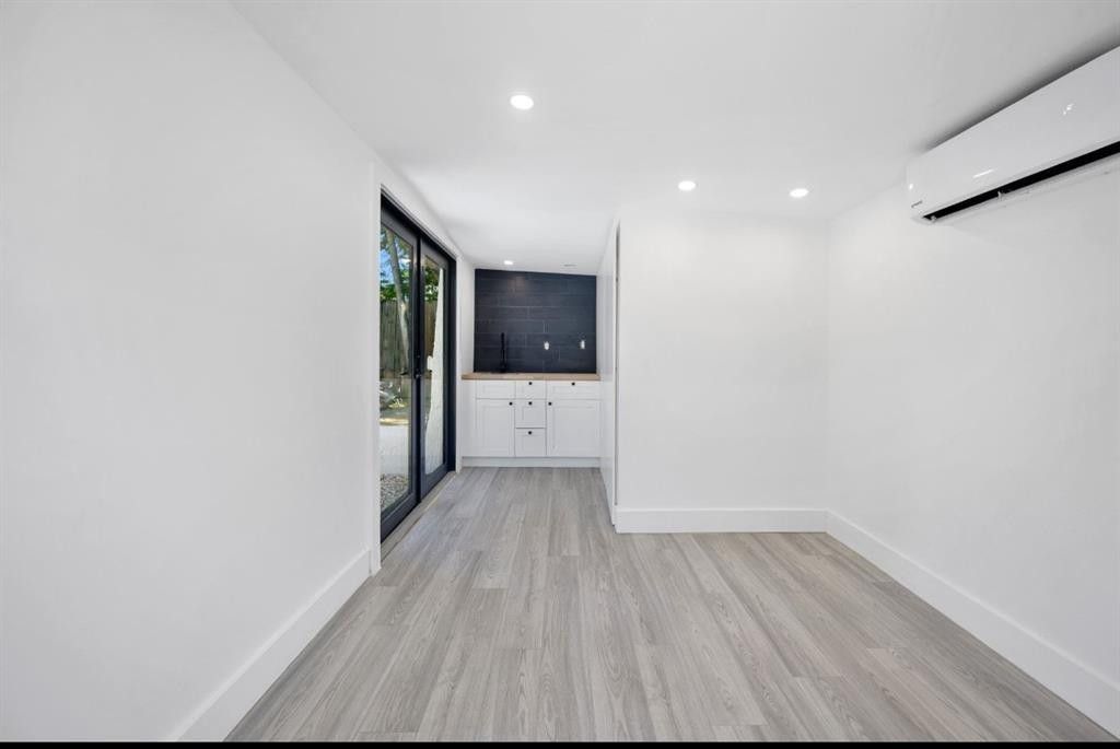 823 33rd Street, West Palm Beach, FL 33407 Photo