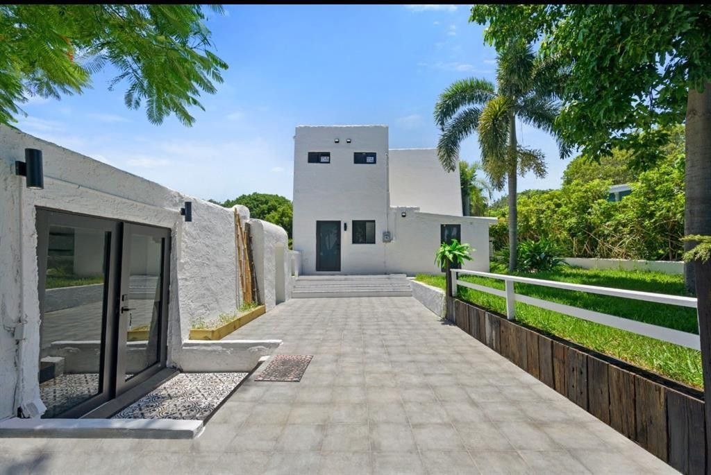 823 33rd Street, West Palm Beach, FL 33407 Photo