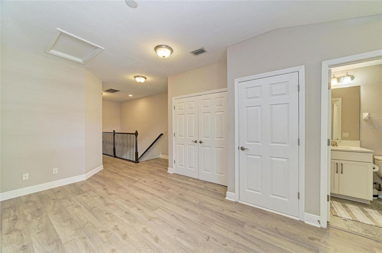 4991 Oarsman Court, Sarasota, FL 34243 Photo
