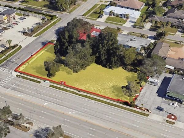 7309 N TAMIAMI TRAIL , SARASOTA, FL 34243
