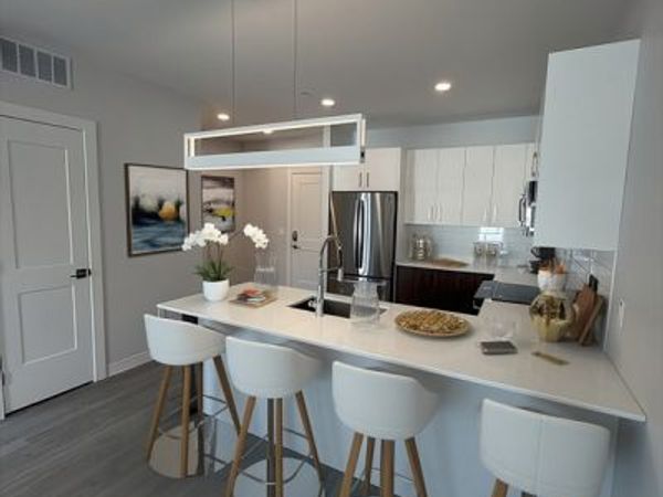 148 Old Post Road, Unit 221, Sharon, MA 02067