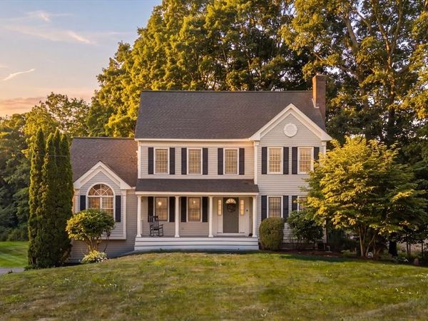 10 Shirley Street, Pepperell, MA 01463