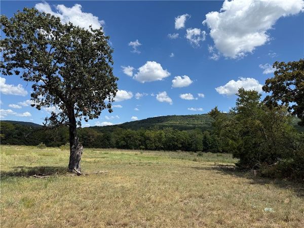 11284 Highway 170 , Farmington, AR 72730