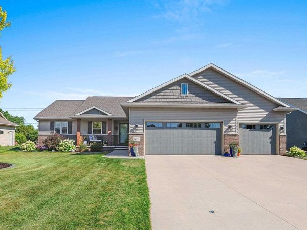 W6438 SAWTOOTH STREET, Menasha, WI 54952