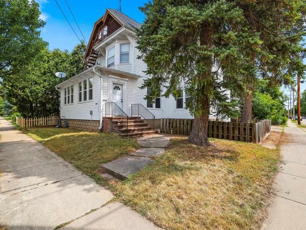 1500 N APPLETON STREET, Appleton, WI 54911