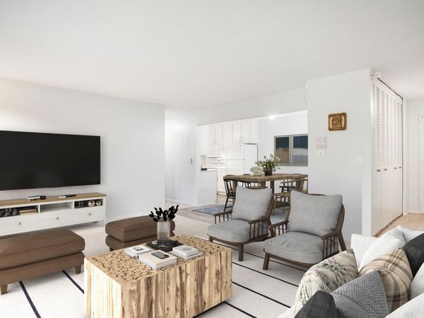 4350 Brookside Court, Unit 302, Edina, MN 55436