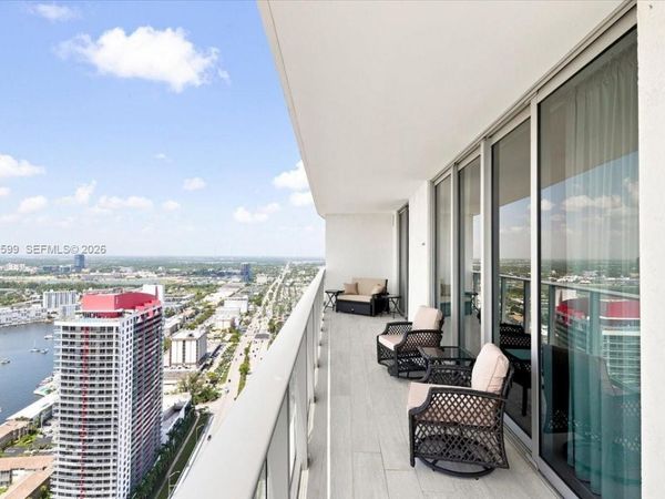 4010 S Ocean Dr , Unit T3909, Hollywood, FL 33019
