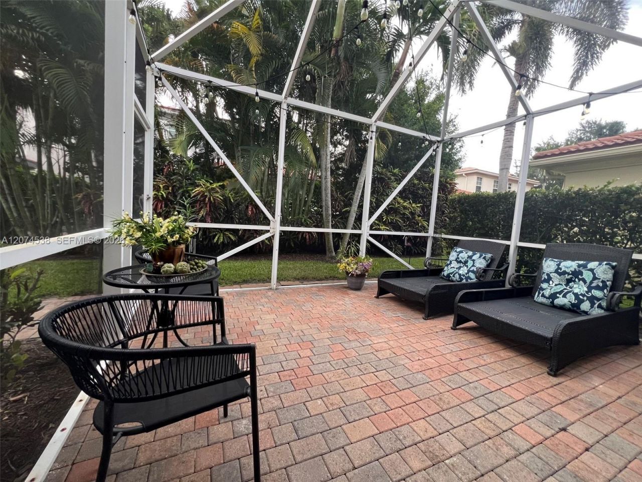 425 Pumpkin Dr , Palm Beach Gardens, FL 33410 Photo