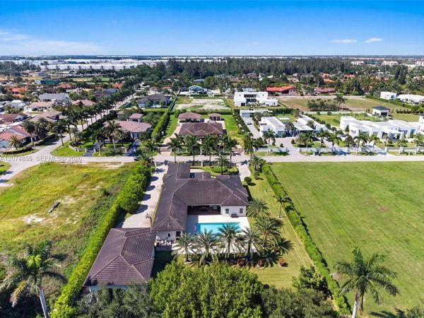 10352 NW 131st St, Miami, FL 33018