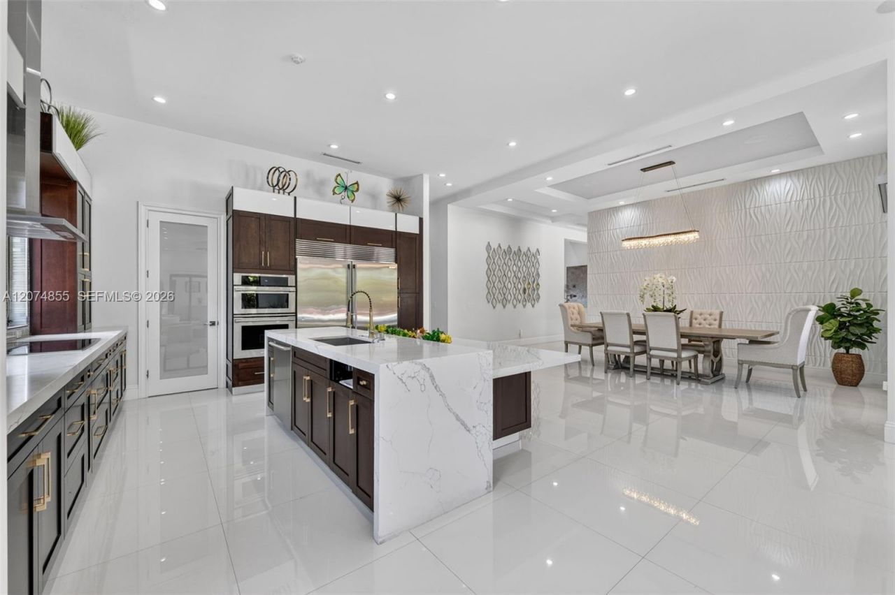 10352 NW 131st St , Hialeah Gardens, FL 33018 Photo