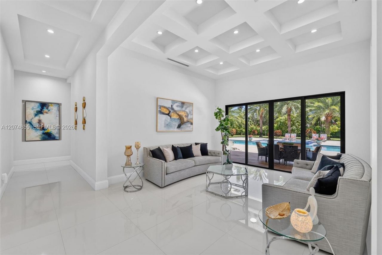 10352 NW 131st St , Hialeah Gardens, FL 33018 Photo