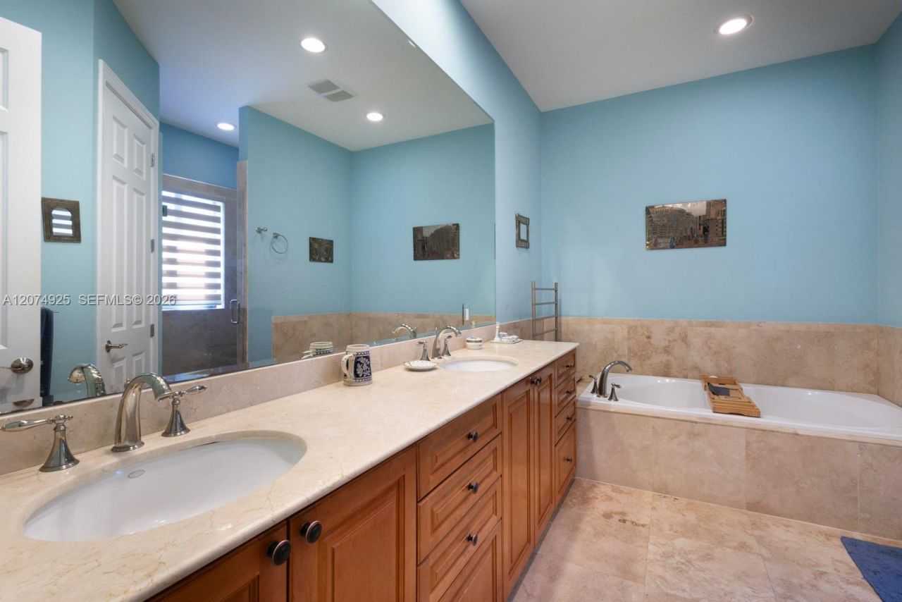 11404 Four Fillies Rd , Pinecrest, FL 33156 Photo