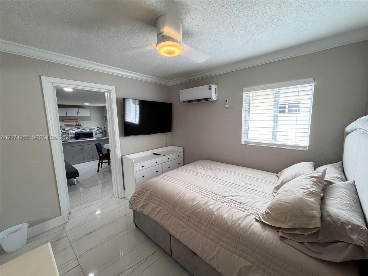 6830 SW 8th St , Unit STUDIO, Pembroke Pines, FL 33023 Photo
