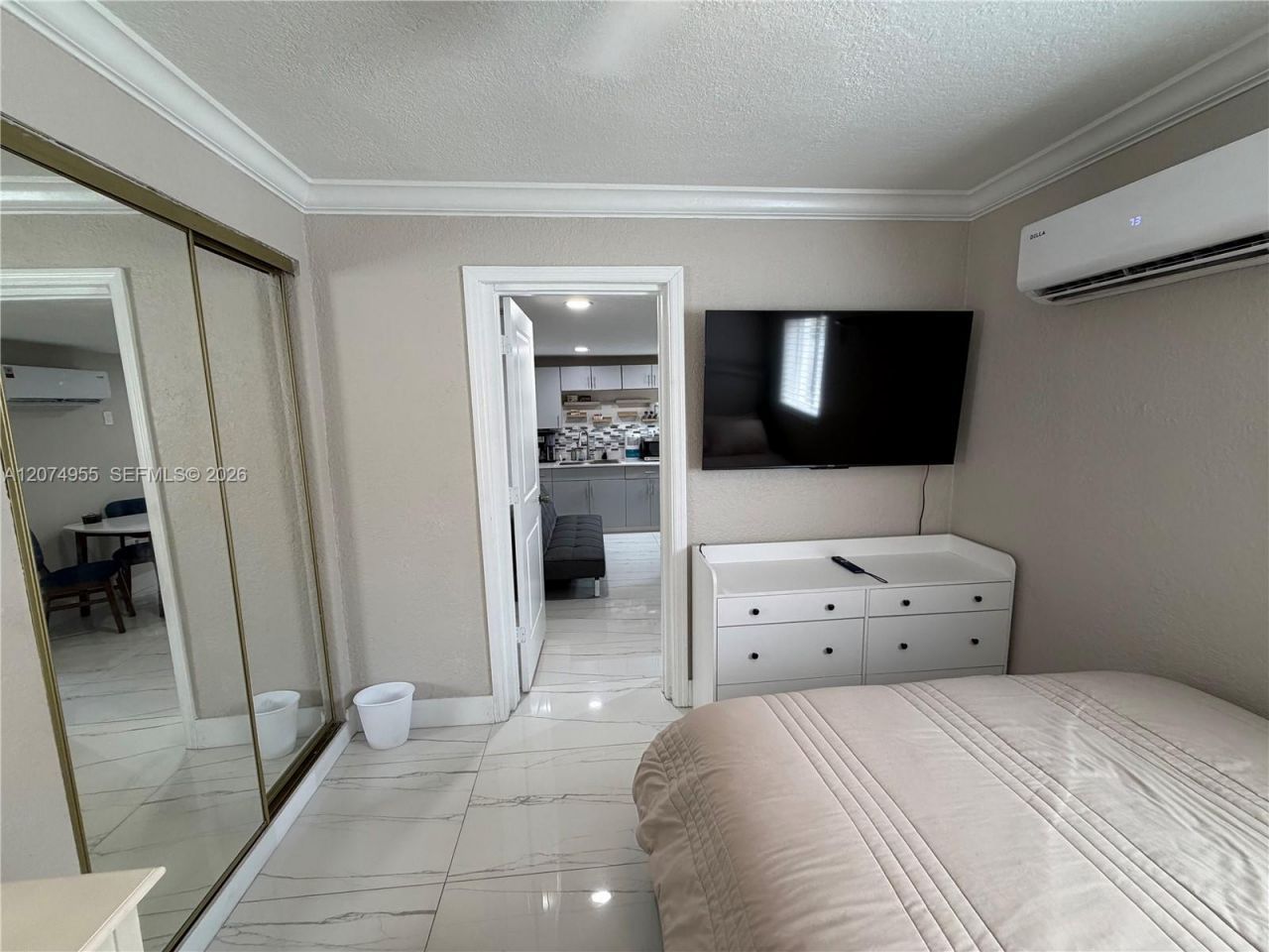 6830 SW 8th St , Unit STUDIO, Pembroke Pines, FL 33023 Photo