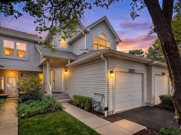 1272 TENNYSON Lane , Unit 1272, Naperville, IL 60540