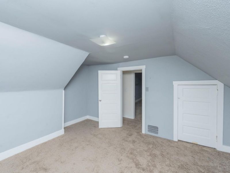 1063 Winfield Avenue, Cincinnati, OH 45205 Photo 31