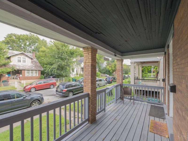 1063 Winfield Avenue, Cincinnati, OH 45205 Photo 4