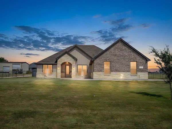 8032 County Road 1006 , Godley, TX 76044