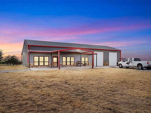 12880 N County Line Rd, Ponder, TX 76259