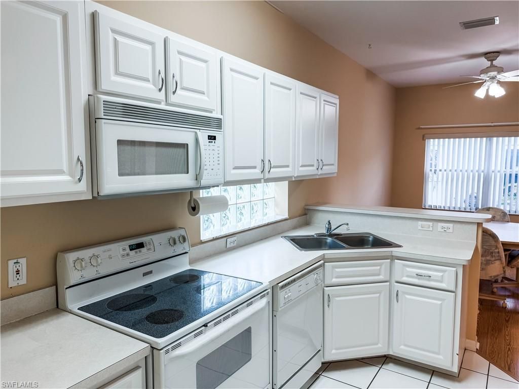 10704 Rio Mar Cir, Estero, FL 33928 Photo