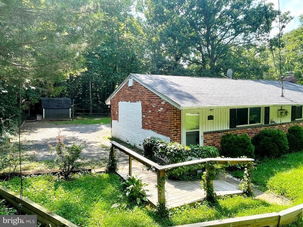 407 Clubhouse Drive, Lusby, MD 20657 Main Photo