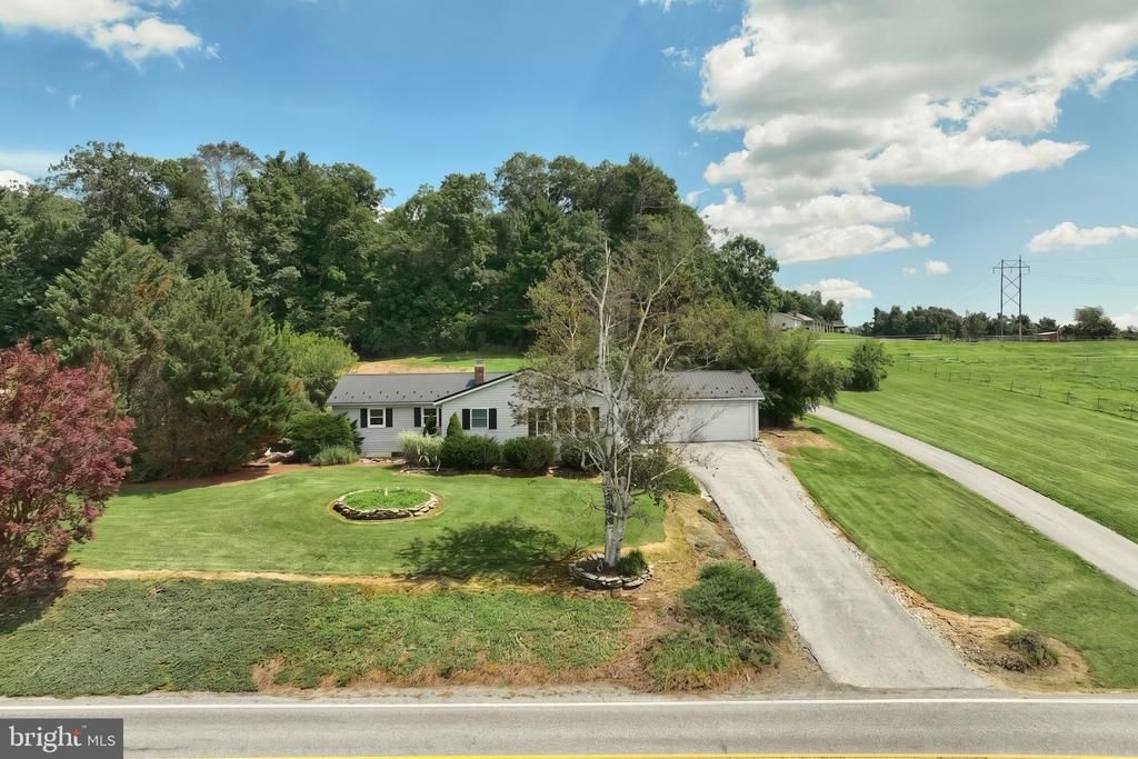65 PINE GROVE FURNACE ROAD , ASPERS, PA 17304