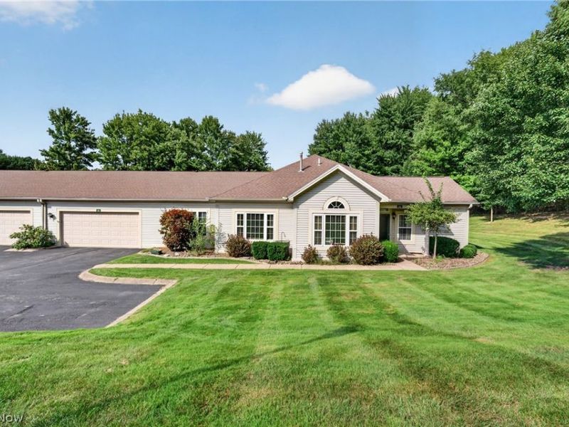 5645 Clingan Road , Unit 24 C, Struthers, OH 44471 Photo 2
