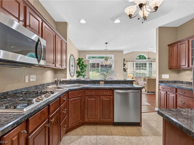 5645 Clingan Road , Unit 24 C, Struthers, OH 44471 Photo 20