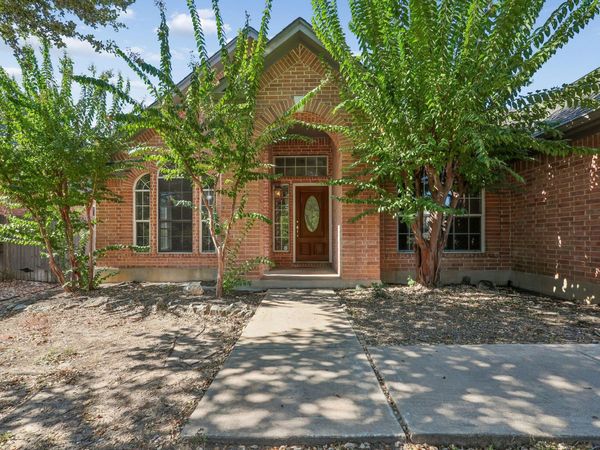 7303 Two Jacks TRL, Round Rock, TX 78681