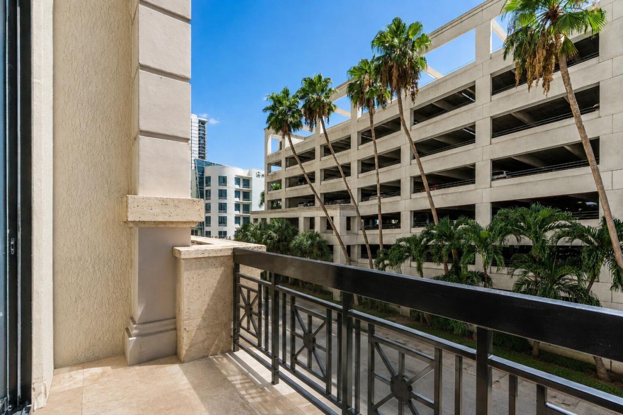 801 S Olive Avenue, Unit 220, West Palm Beach, FL 33401 Photo