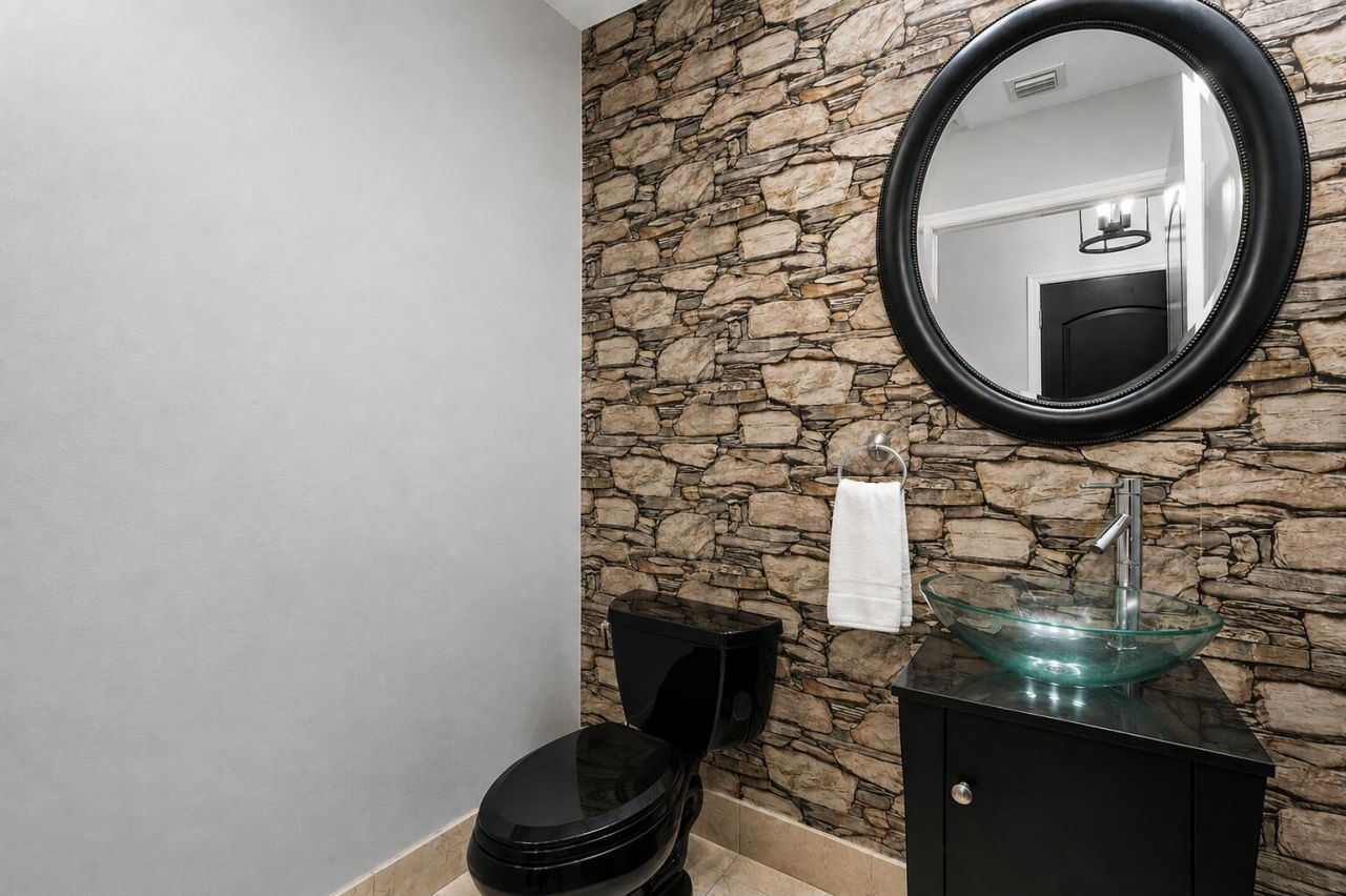 801 S Olive Avenue, Unit 220, West Palm Beach, FL 33401 Photo