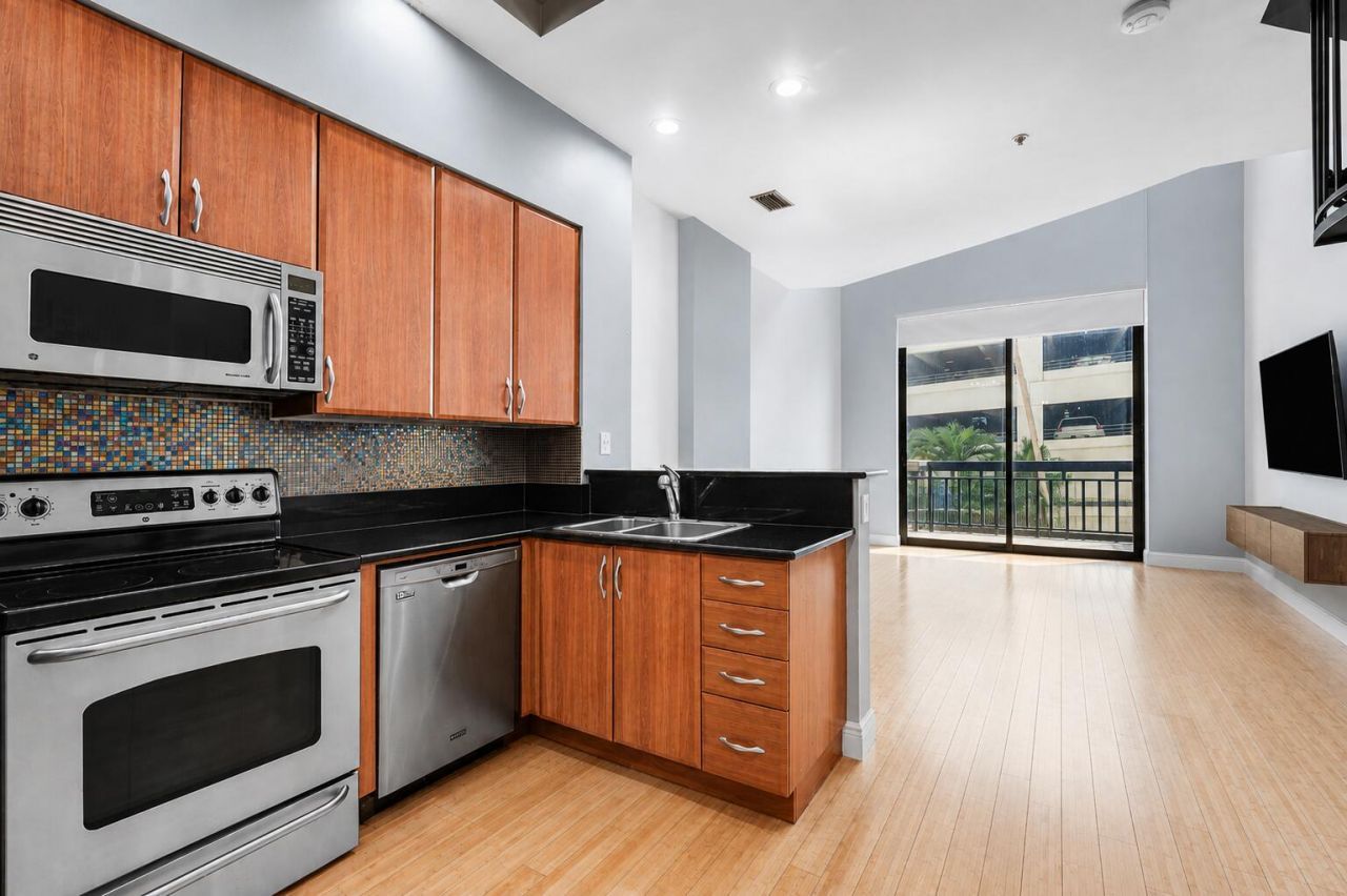 801 S Olive Avenue, Unit 220, West Palm Beach, FL 33401 Photo