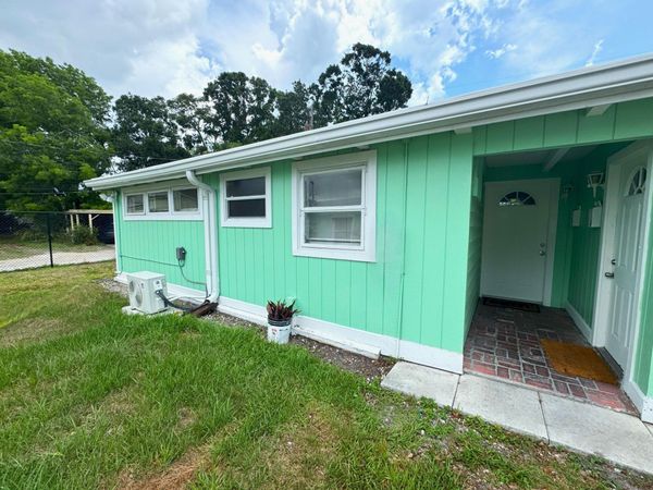 2204 PONCE DE LEON Circle, Unit 3, Vero Beach, FL 32960