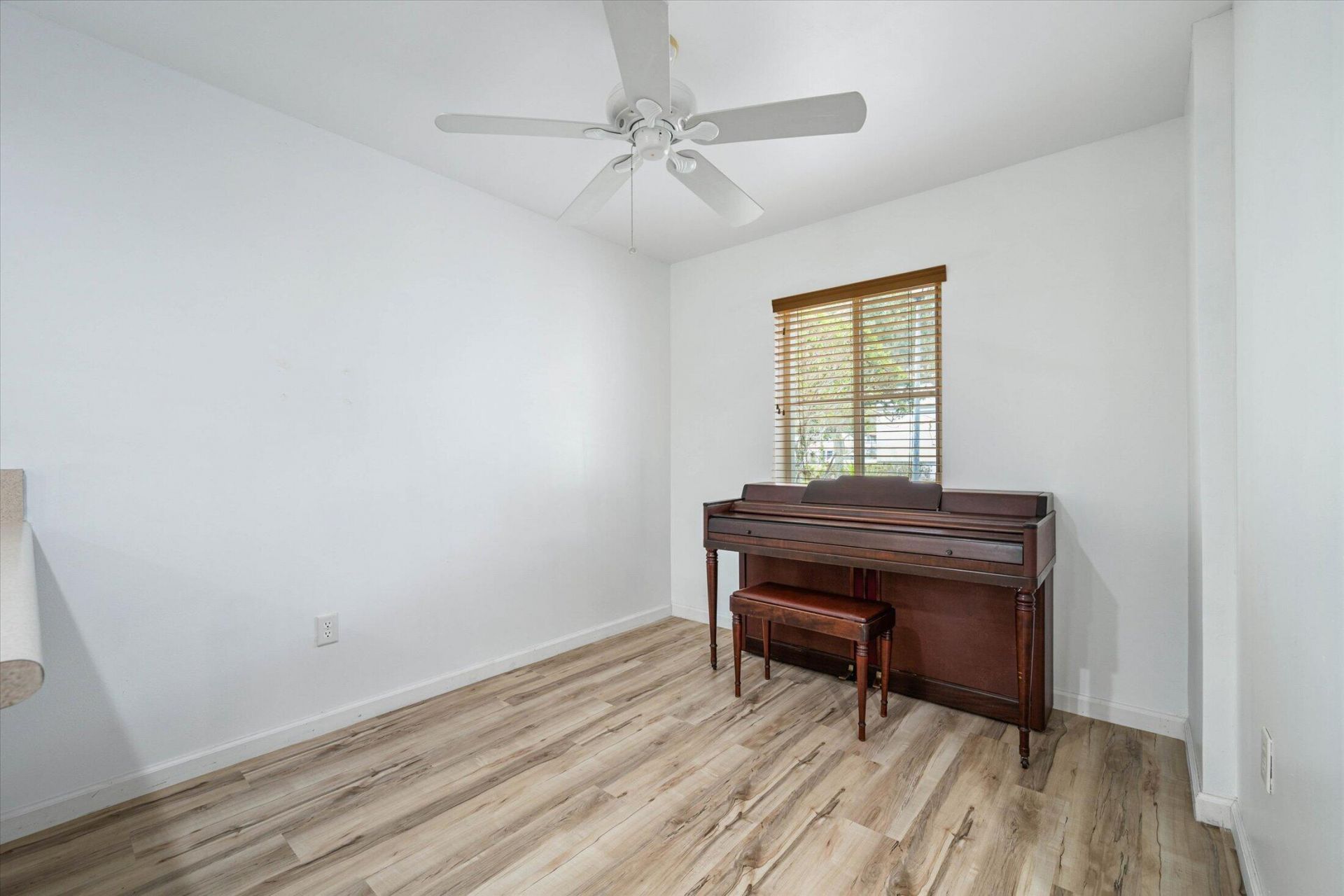 2030 NW 99th Way, Sunrise, FL 33322 Photo