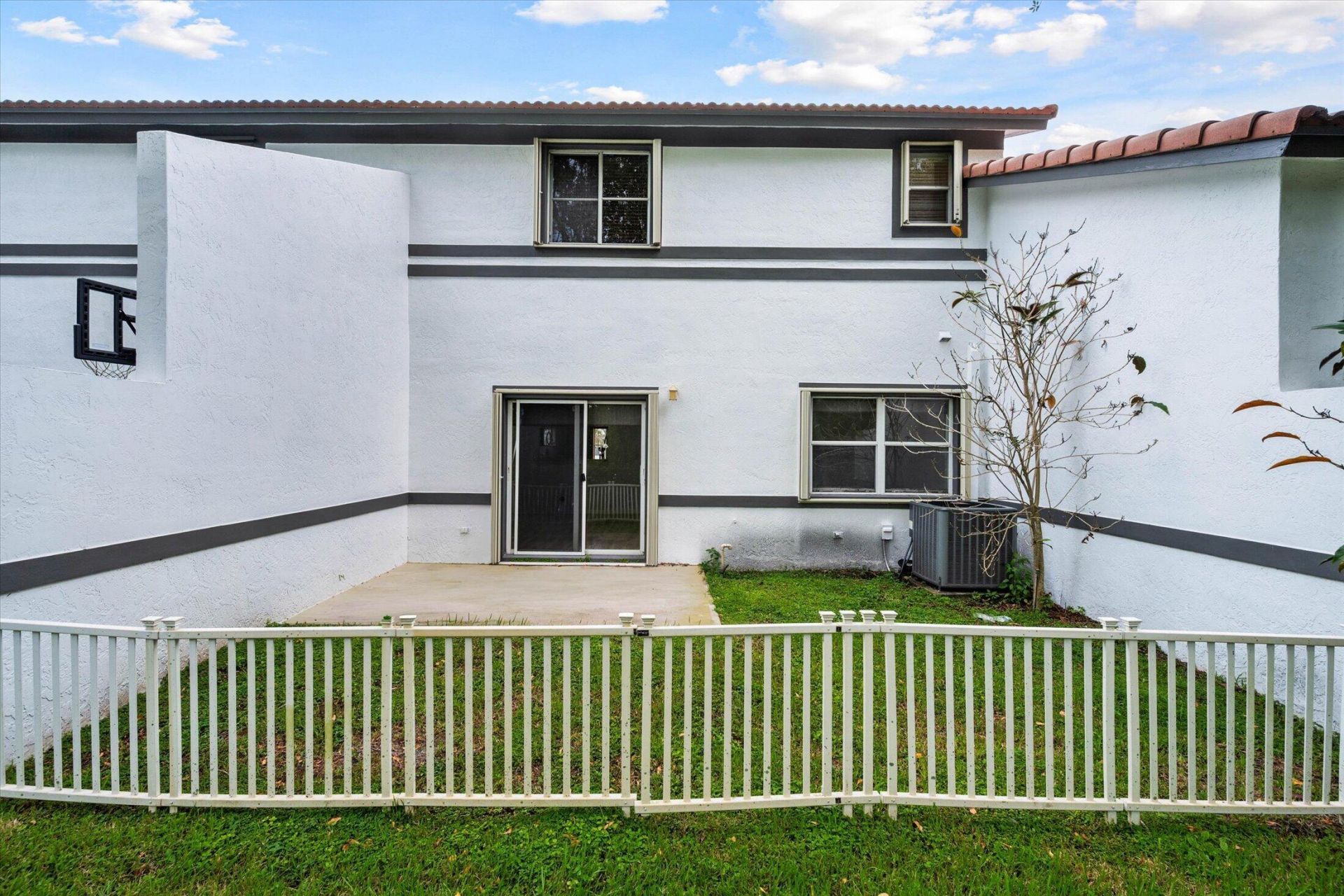 2030 NW 99th Way, Sunrise, FL 33322 Photo