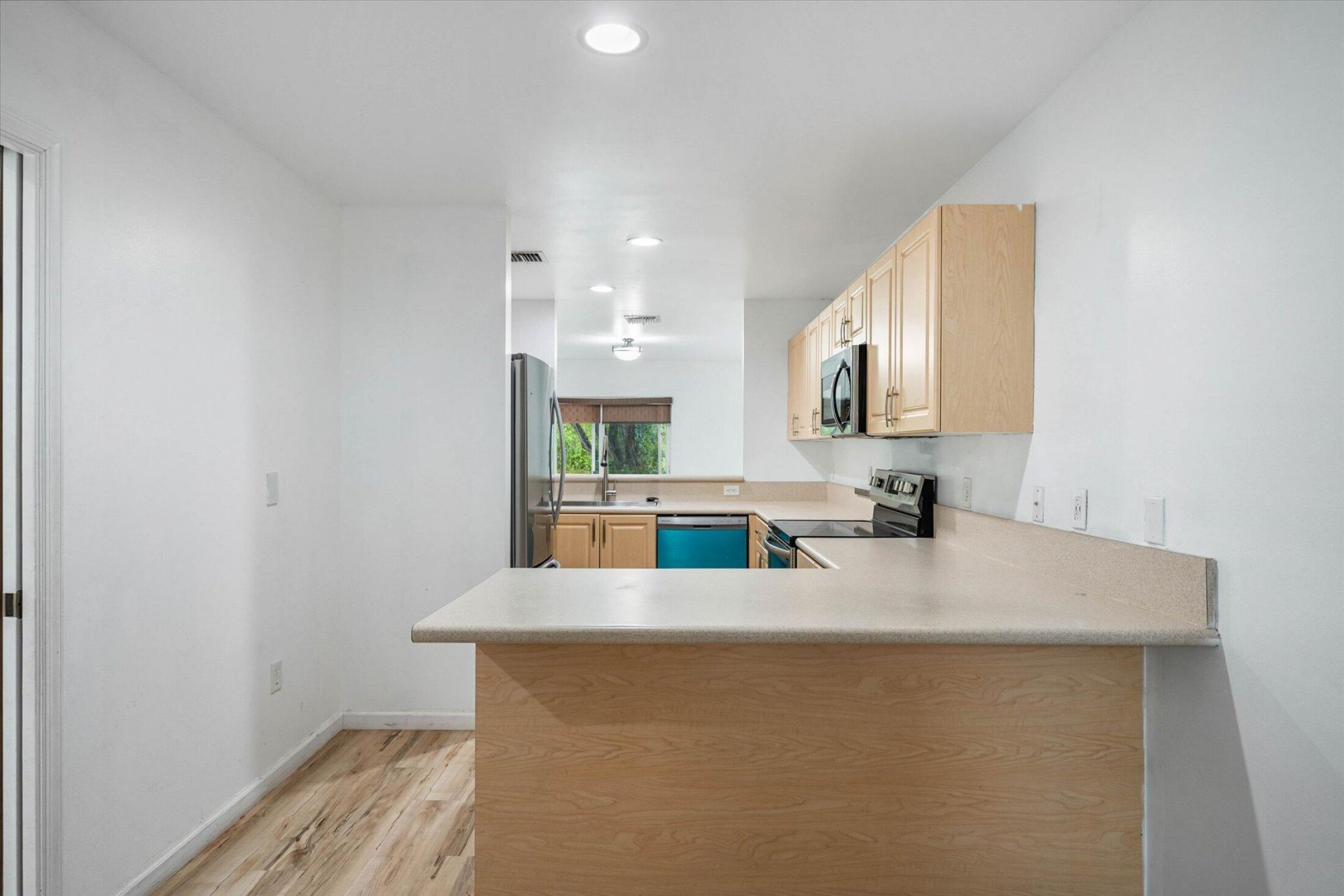 2030 NW 99th Way, Sunrise, FL 33322 Photo