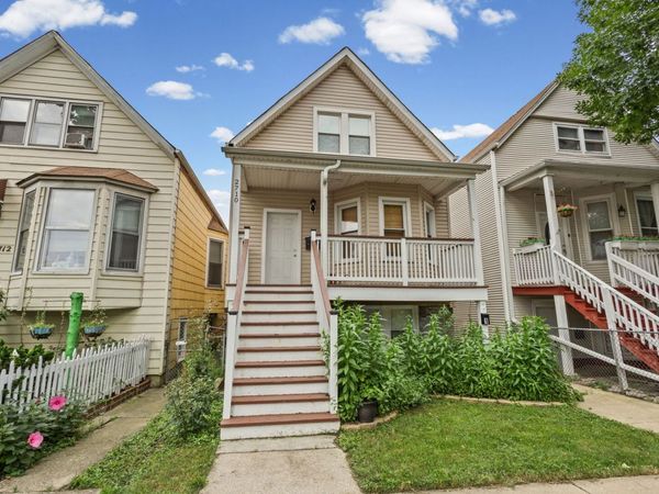 2710 W Fletcher Street , Unit 1, Chicago, IL 60618
