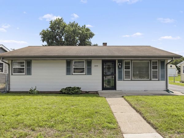 2013 EVNAS Avenue, Loves Park, IL 61111