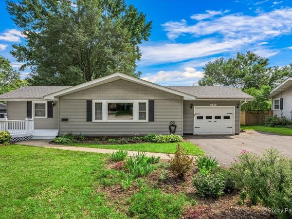 326 Farview Drive , North Aurora, IL 60542